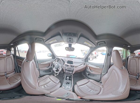 WBXHT3C33J5F91131 2018 BMW X1 Белый Панорамный вид салона 360°