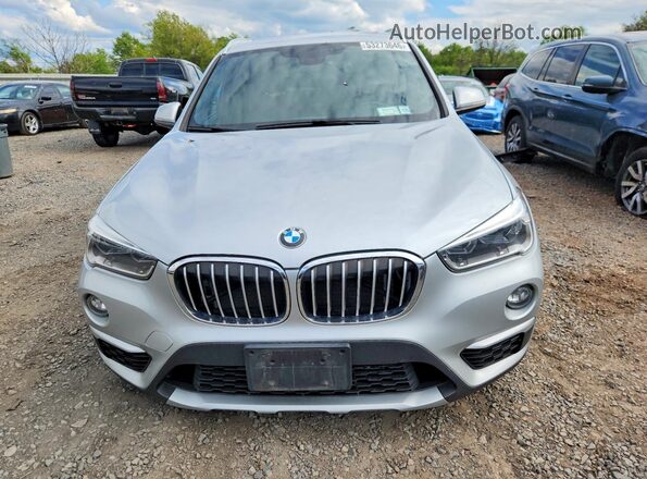 WBXHT3C35GP881266 2016 BMW X1 Silver Vista frontal