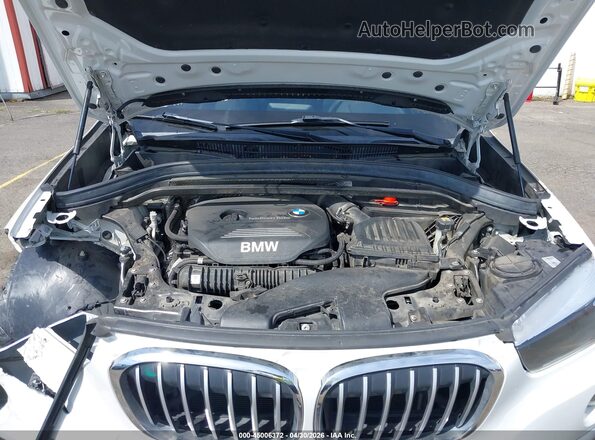 WBXHT3C35H5F69951 2017 BMW X1 Белый Вид сзади