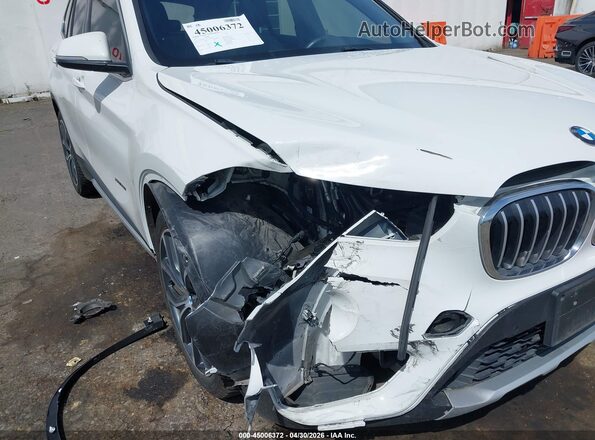 WBXHT3C35H5F69951 2017 BMW X1 Белый Вид спереди