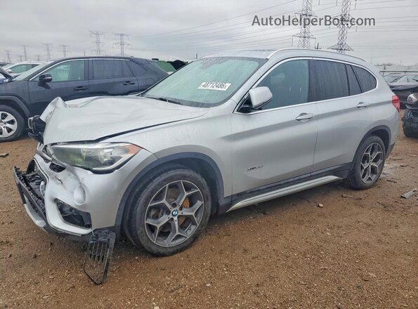 WBXHT3C35H5F78505 2017 BMW X1 Silver Vista tres cuartos delantera izquierda