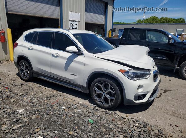 WBXHT3C35J5K31730 2018 BMW X1 Белый Передняя правая четверть