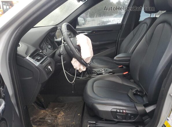 WBXHT3C36GP880899 2016 BMW X1 Silver Vista interior delantera