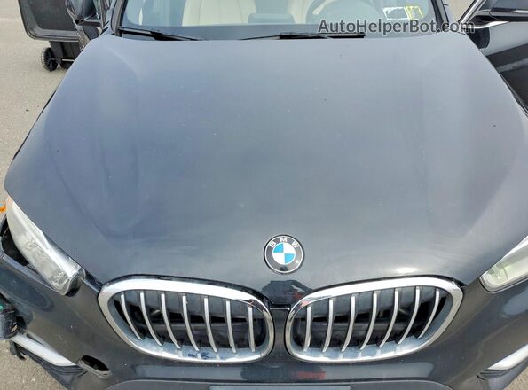 WBXHT3C36H5F76732 2017 BMW X1 Черный Вид подкапотного пространства