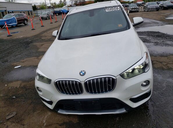 WBXHT3C36J5K28786 2018 BMW X1 Белый Вид спереди