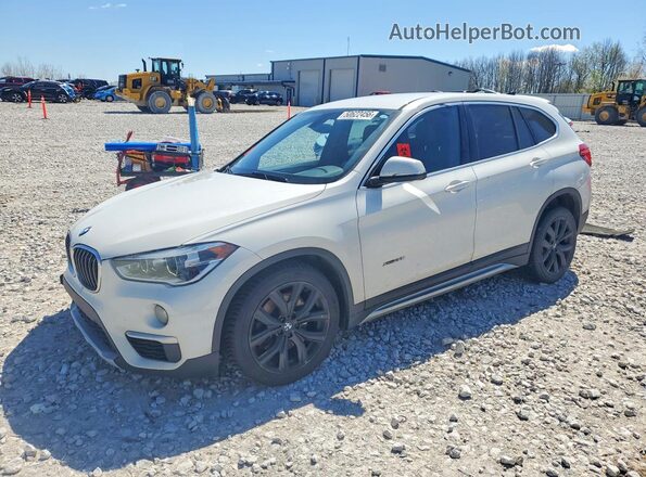 WBXHT3C37J5F88104 2018 BMW X1 Белый Передняя левая четверть