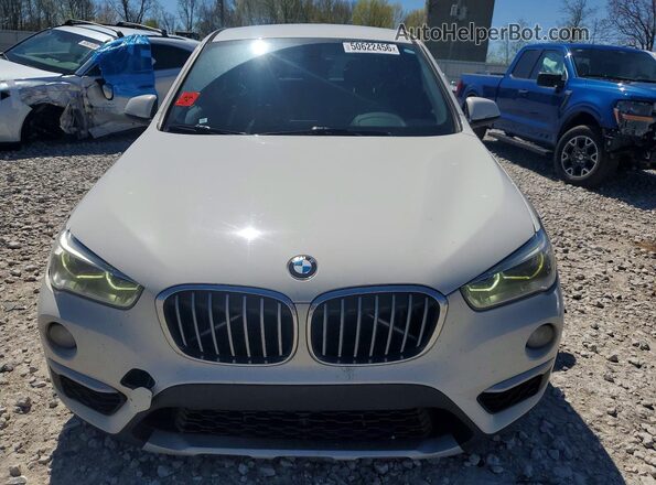 WBXHT3C37J5F88104 2018 BMW X1 Белый Вид спереди