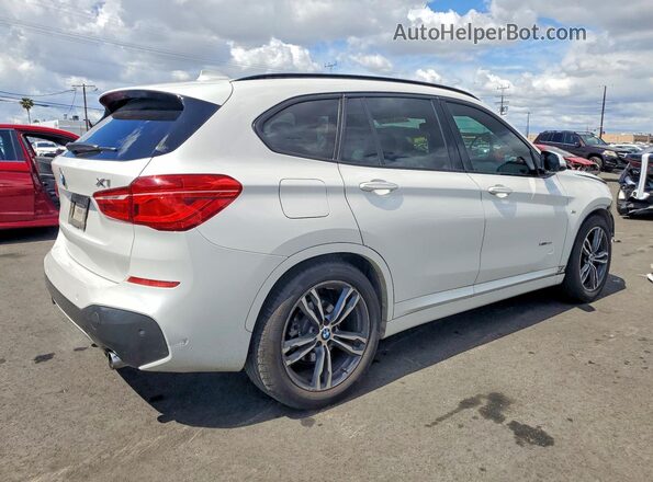 WBXHT3C39H5F78376 2017 BMW X1 White Trasero derecho