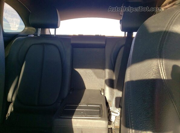 WBXHT3C39H5F85148 2017 BMW X1 Серый Вид задних сидений