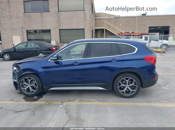WBXHT3C39J5L33547 2018 BMW X1 Синий Панорамный вид салона 360°
