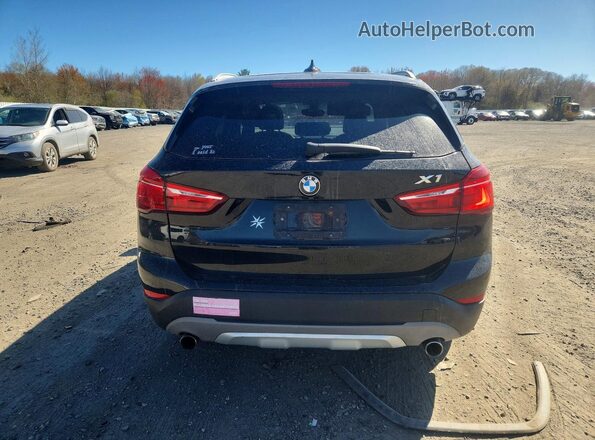 WBXHT3C3XH5F76409 2017 BMW X1 Black უკანა ხედი
