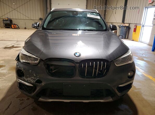WBXHT3C59K5L90477 2019 BMW X1 Gray Вид спереду