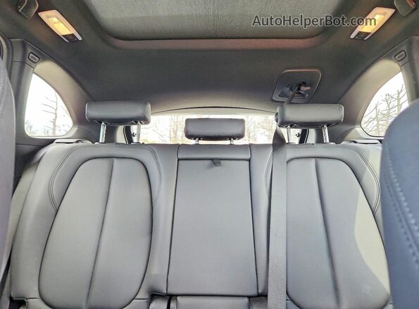 WBXHT3C5XK5L91007 2019 BMW X1 Черный Вид задних сидений
