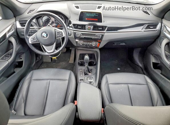WBXHT3C5XK5L91007 2019 BMW X1 Черный Вид панели приборов