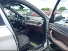 2017 Bmw X1 Xdrive28i Серебряный vin: WBXHT3Z39H4A56165