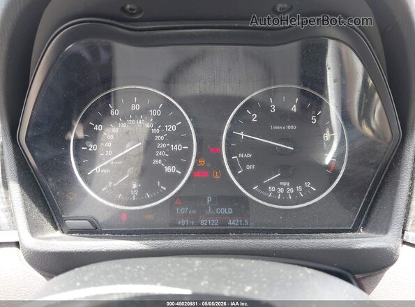 WBXHT3Z39H4A56165 2017 BMW X1 Серебряный Вид задних сидений