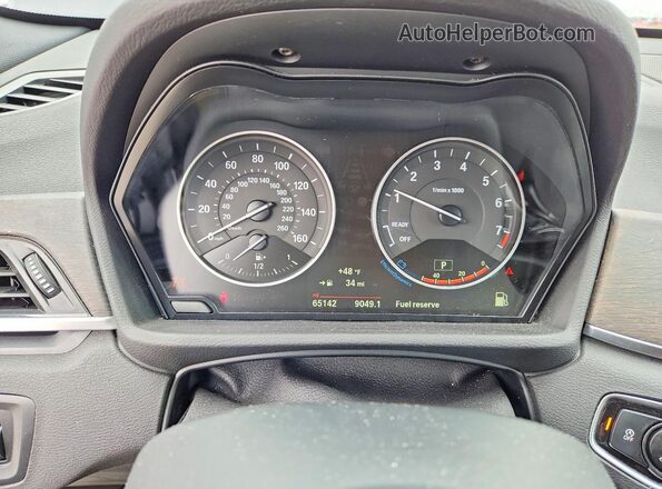 WBXHT3Z3XH4A65490 2017 BMW X1 Gray Սարքավորումների վահանակի տեսք