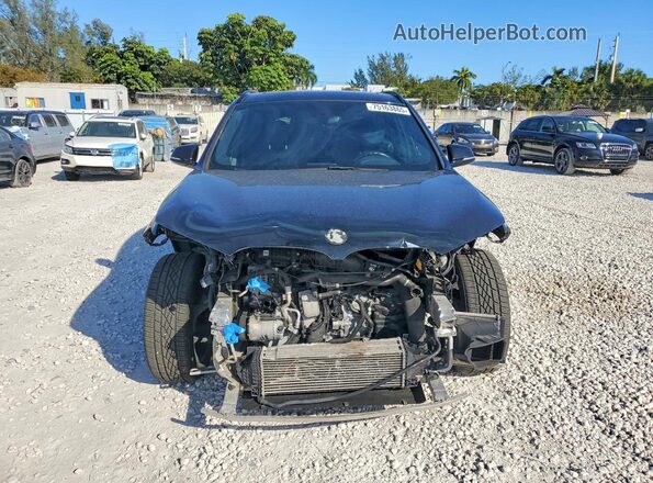 WBXHU7C36H5H38010 2017 BMW X1 Черный Вид спереди