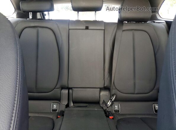 WBXJG7C01L5R26809 2020 BMW X1 Серебряный Вид задних сидений