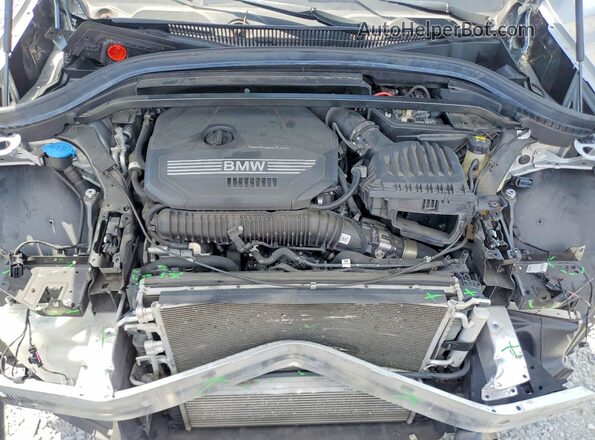WBXJG7C01L5R26809 2020 BMW X1 Серебряный Вид подкапотного пространства