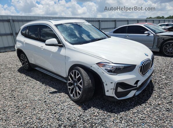 WBXJG7C02M5S78320 2021 BMW X1 Белый Передняя правая четверть