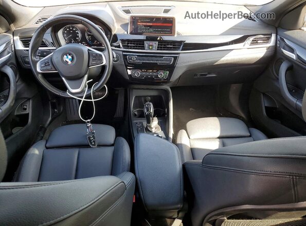WBXYH9C00L5P59480 2020 BMW X2 White Widok deski rozdzielczej