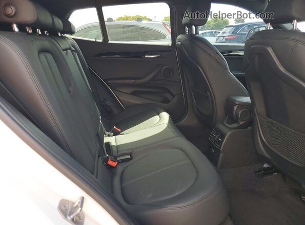 WBXYJ1C09L5P68135 2020 BMW X2 Белый Вид задних сидений