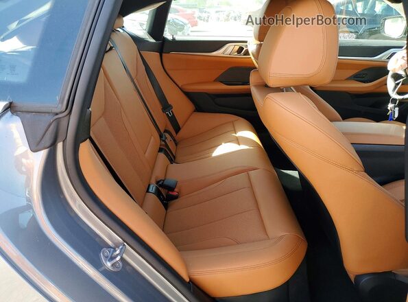 WBY23HD00SFT91559 2025 BMW I4 Gray Widok tylnych siedzeń
