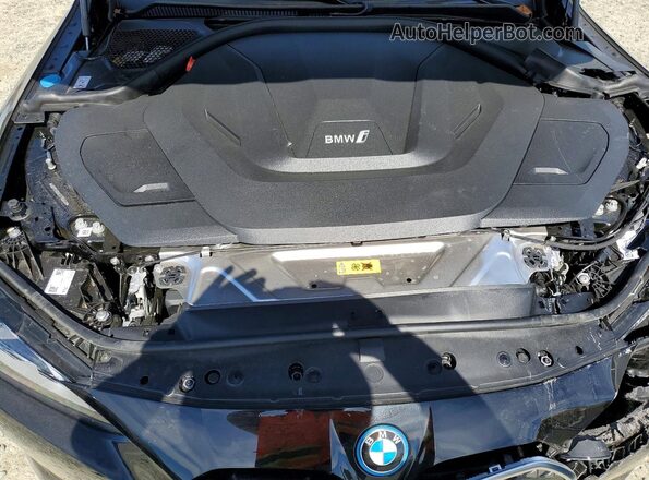 WBY23HD05SFV82748 2025 BMW I4 Угольный Вид задней части салона