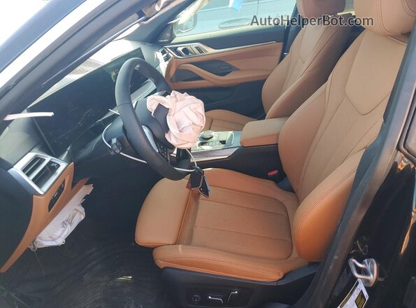 WBY23HD05SFV82748 2025 BMW I4 Угольный Вид салона спереди