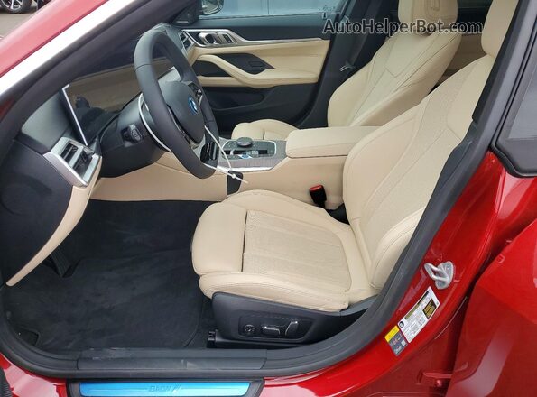 WBY23HD08SFV73106 2025 BMW I4 Красный Вид салона спереди