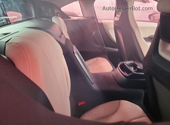 WBY2Z2C54GV675895 2016 BMW I8 Gray Vista de los asientos traseros