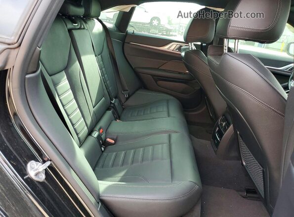 WBY33AW07PFP08317 2023 BMW I4 Black Widok tylnych siedzeń
