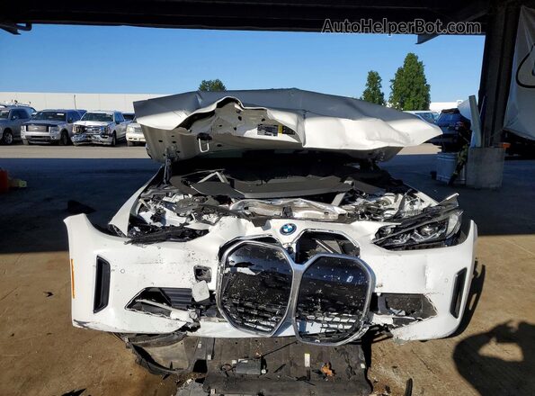 WBY43AW05RFS74809 2024 BMW I4 White Vista frontal