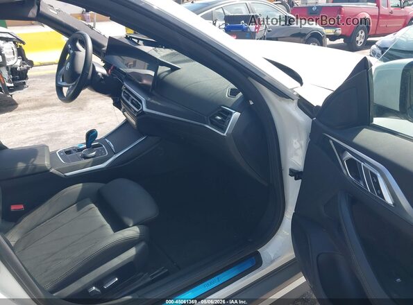 WBY43AW09PFP55790 2023 BMW I4 Белый Вид салона спереди