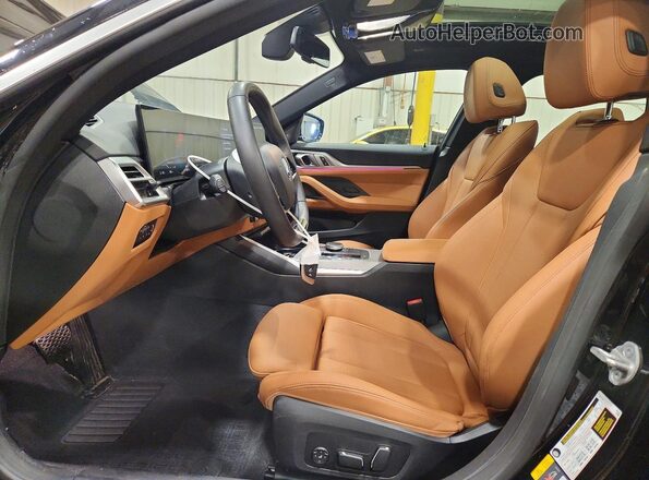 WBY43HD09SFU09159 2025 BMW I4 Черный Вид салона спереди