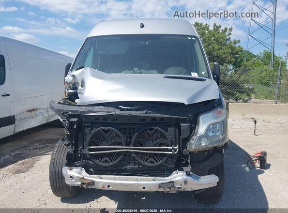 WD3PE8DD8GP274831 2016 MERCEDES-BENZ SPRINTER Silver Widok z przodu