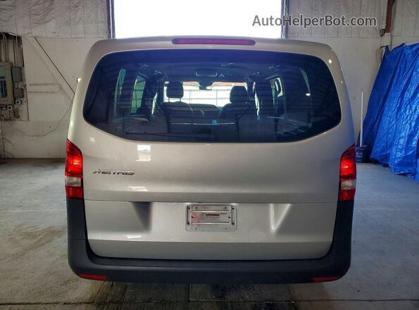 WD4PG2EE4G3105231 2016 MERCEDES-BENZ METRIS Silver Rear view