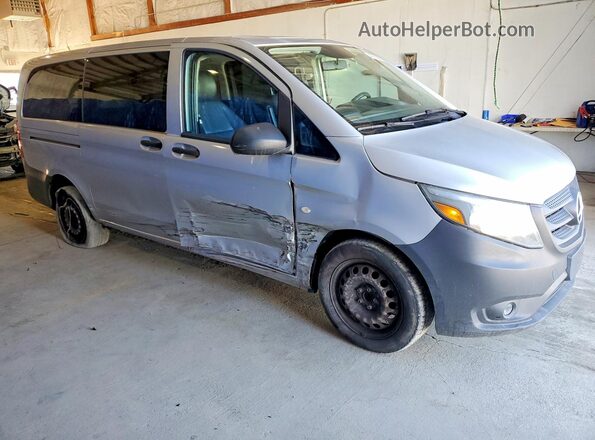 WD4PG2EE4G3105231 2016 MERCEDES-BENZ METRIS Silver Front right