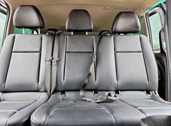 WD4PG2EE7G3125568 2016 MERCEDES-BENZ METRIS Black Rear seats view