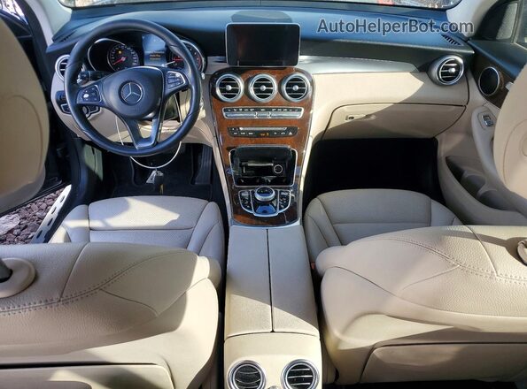 WDC0G4JBXHF190749 2017 MERCEDES-BENZ GLC-CLASS Серый Вид панели приборов