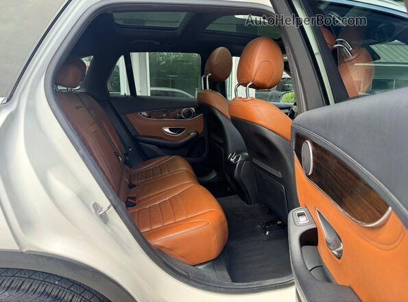 WDC0G4KB0GF050254 2016 MERCEDES-BENZ GLC-CLASS White Widok z tyłu