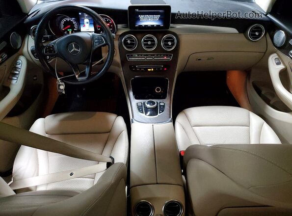 WDC0G4KB0KF622187 2019 MERCEDES-BENZ GLC-CLASS Красный Вид панели приборов