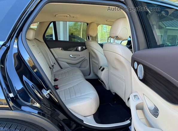 WDC0G4KB4GF093284 2016 MERCEDES-BENZ GLC-CLASS Black Вид ззаду