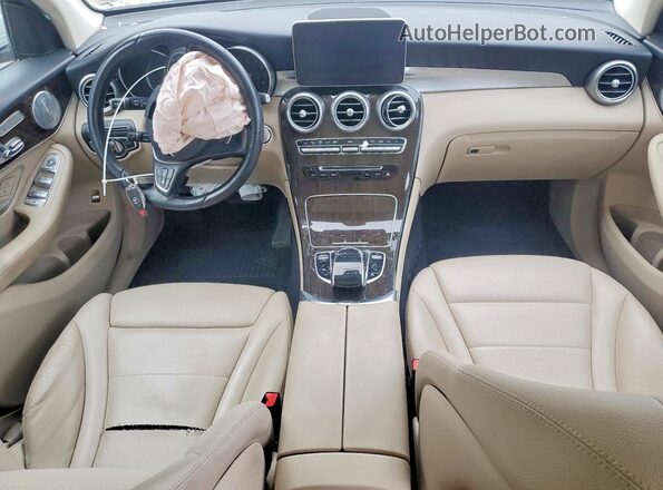 WDC0G4KB4HF238700 2017 MERCEDES-BENZ GLC-CLASS White Առջևի վահանակի տեսք