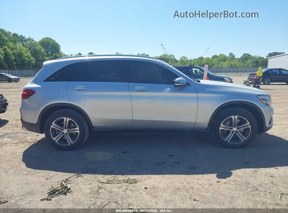 WDC0G4KB5HF152327 2017 MERCEDES-BENZ GLC 300 Silver Widok wnętrza z tyłu