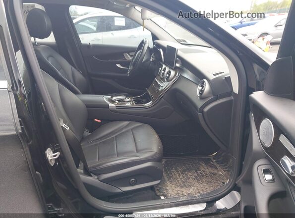 WDC0G4KB5HV007004 2017 MERCEDES-BENZ GLC 300 Black Вид салону спереду