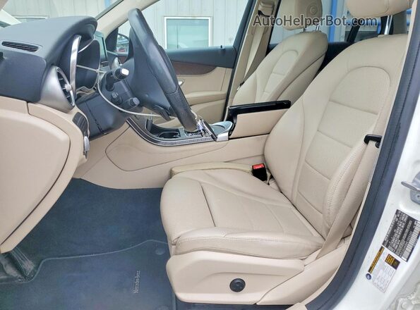 WDC0G4KB6K1005325 2019 MERCEDES-BENZ GLC-CLASS Белый Вид салона спереди