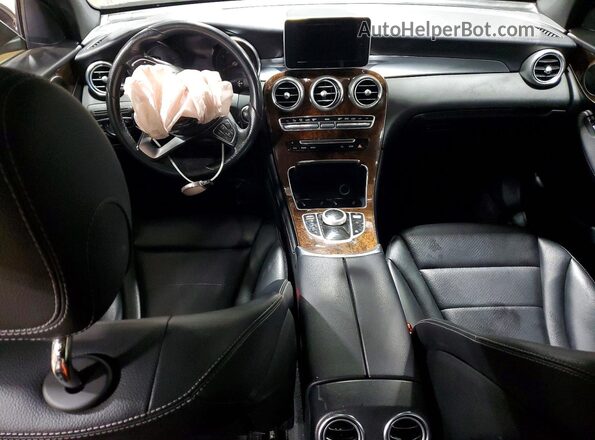 WDC0G4KB7JV071308 2018 MERCEDES-BENZ GLC-CLASS Черный Вид панели приборов