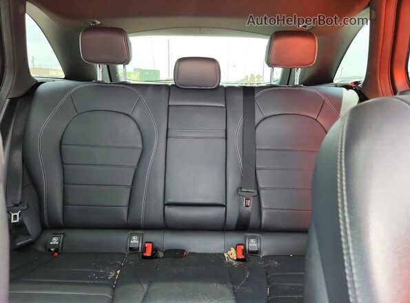 WDC0G4KBXJV054776 2018 MERCEDES-BENZ GLC-CLASS Серебряный Вид задних сидений